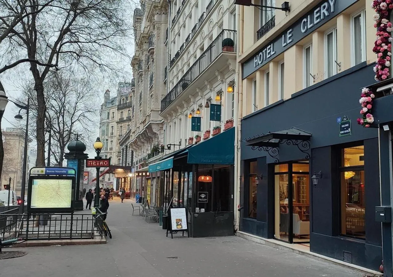 Hotel Hôtel Le Clery Paris