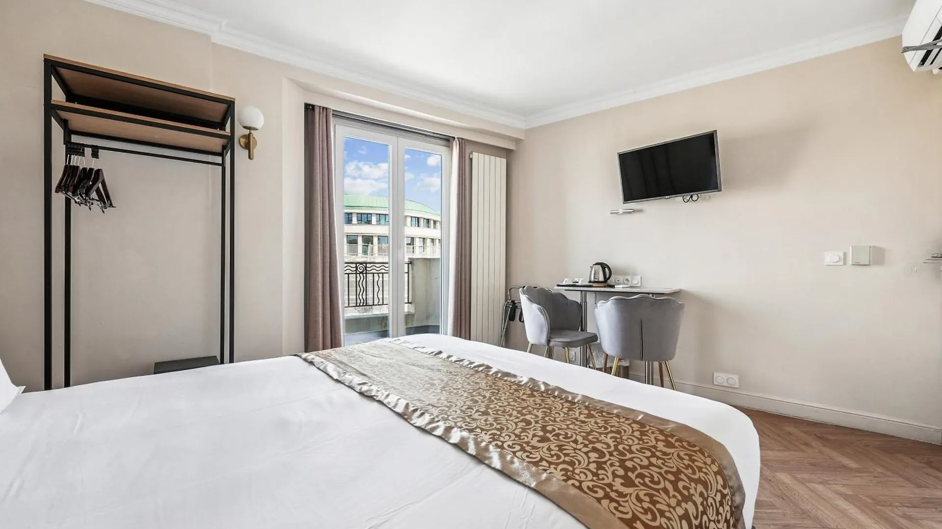 ****  Hotel Le Clery Paris Frankreich