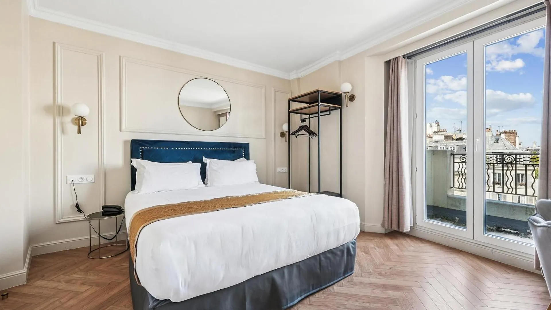 Hotel Le Clery Paris
