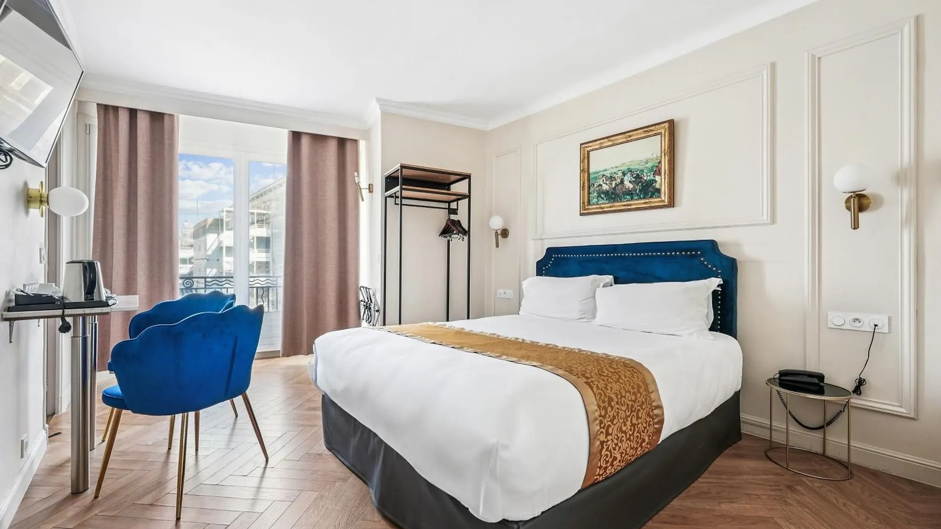 Hotel Le Clery Paris