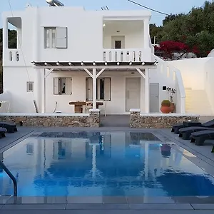Varnali Small Boutique Mykonos Town