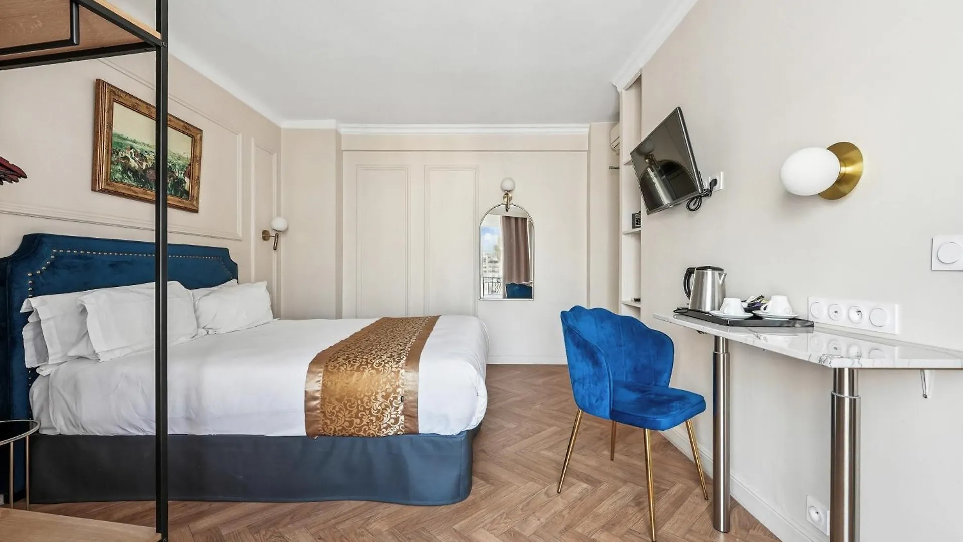 Hotel Le Clery Paris