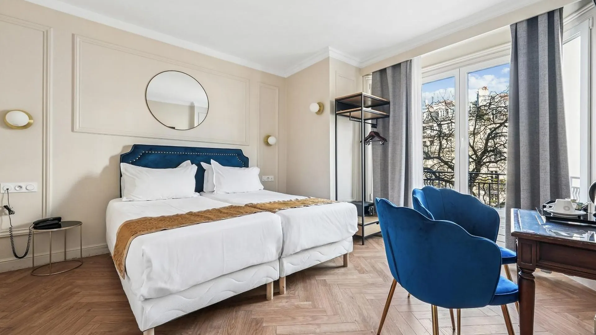 Hotel Le Clery Parigi 4*,