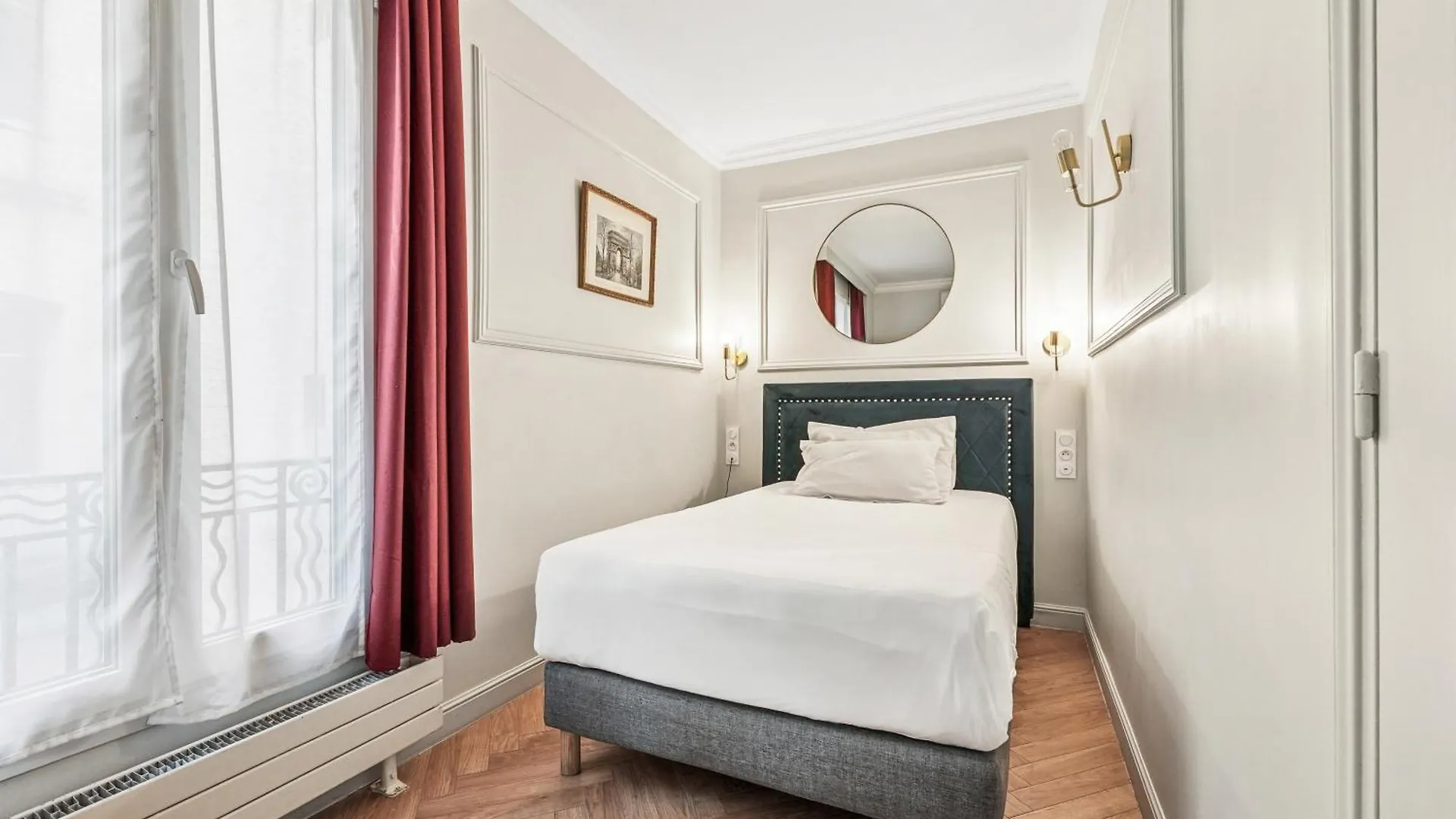 Hotel Le Clery Paris