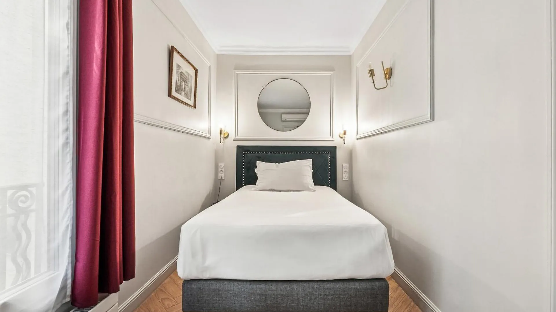 Hotel Le Clery Paris
