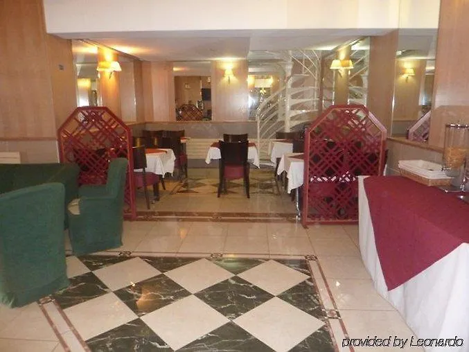 Hotel Le Clery Paris